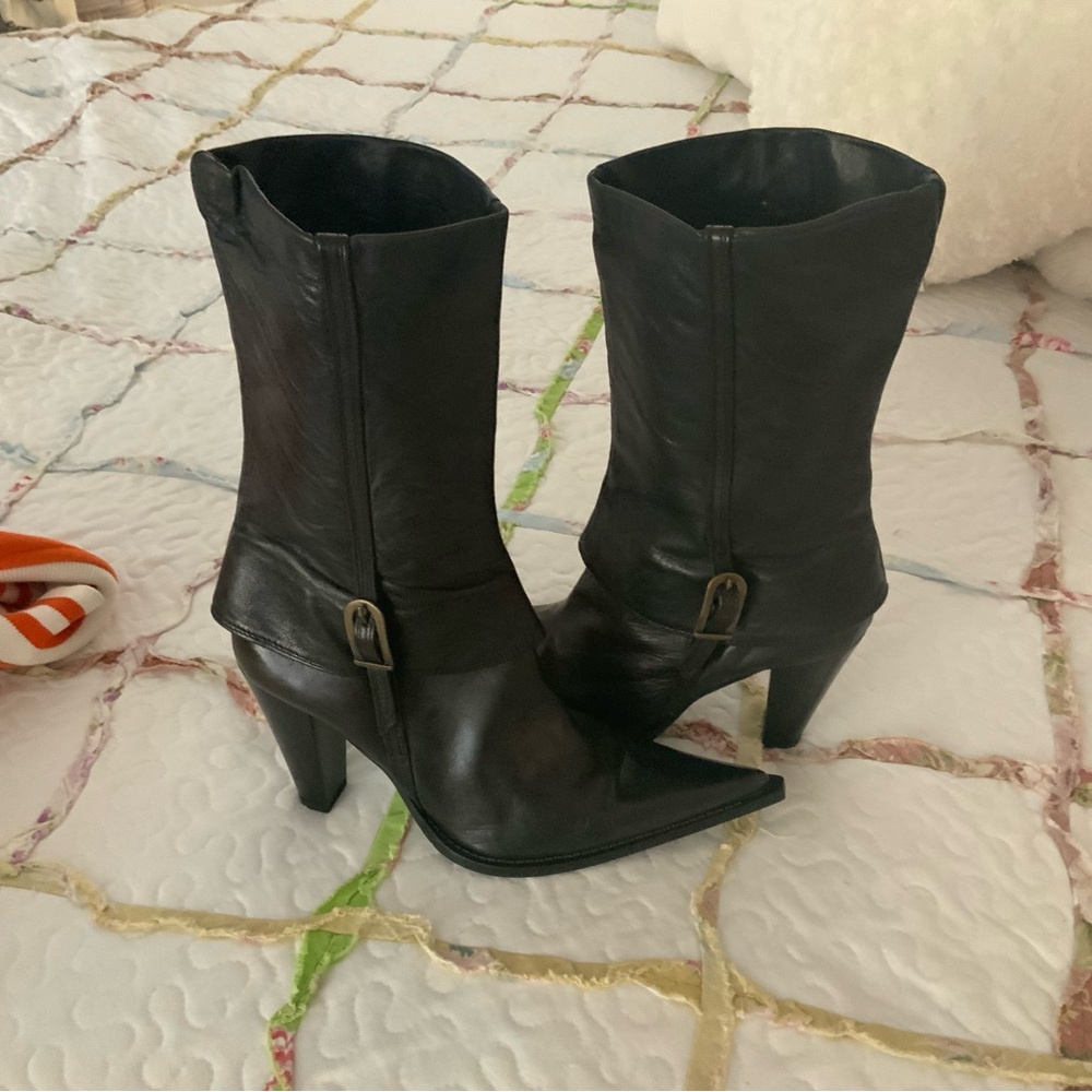 Paola Frani Black Leather Mid-Calf Heel Boots with Folded Cuff